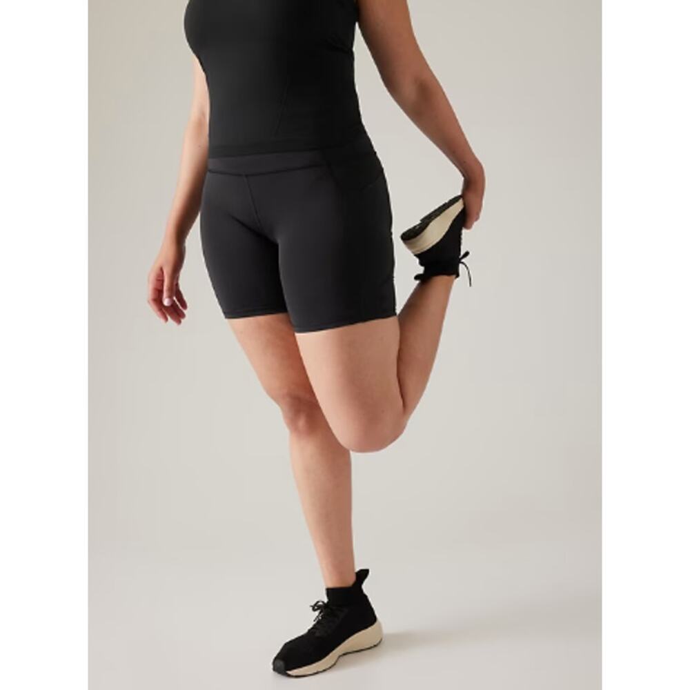 Athleta S black Ultimate Stash High Rise 7" Short biker cycle run gym pocket